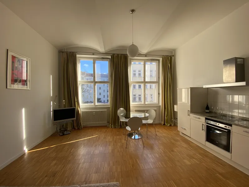 1 400 €, 60 m², 2 Room(s)